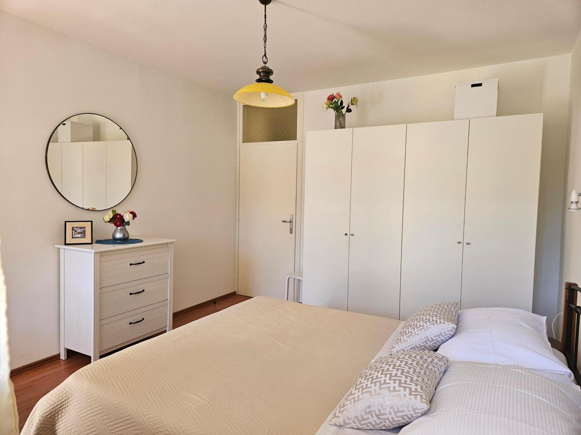 Apartment Romana With A Spacious Terrace Σπλιτ Εξωτερικό φωτογραφία